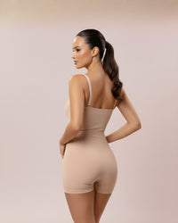 Smooth side sculpt ||| Smooth, second-skin bodysuit that hugs the back, waist and hips for a clean, lifted look under clothes.
