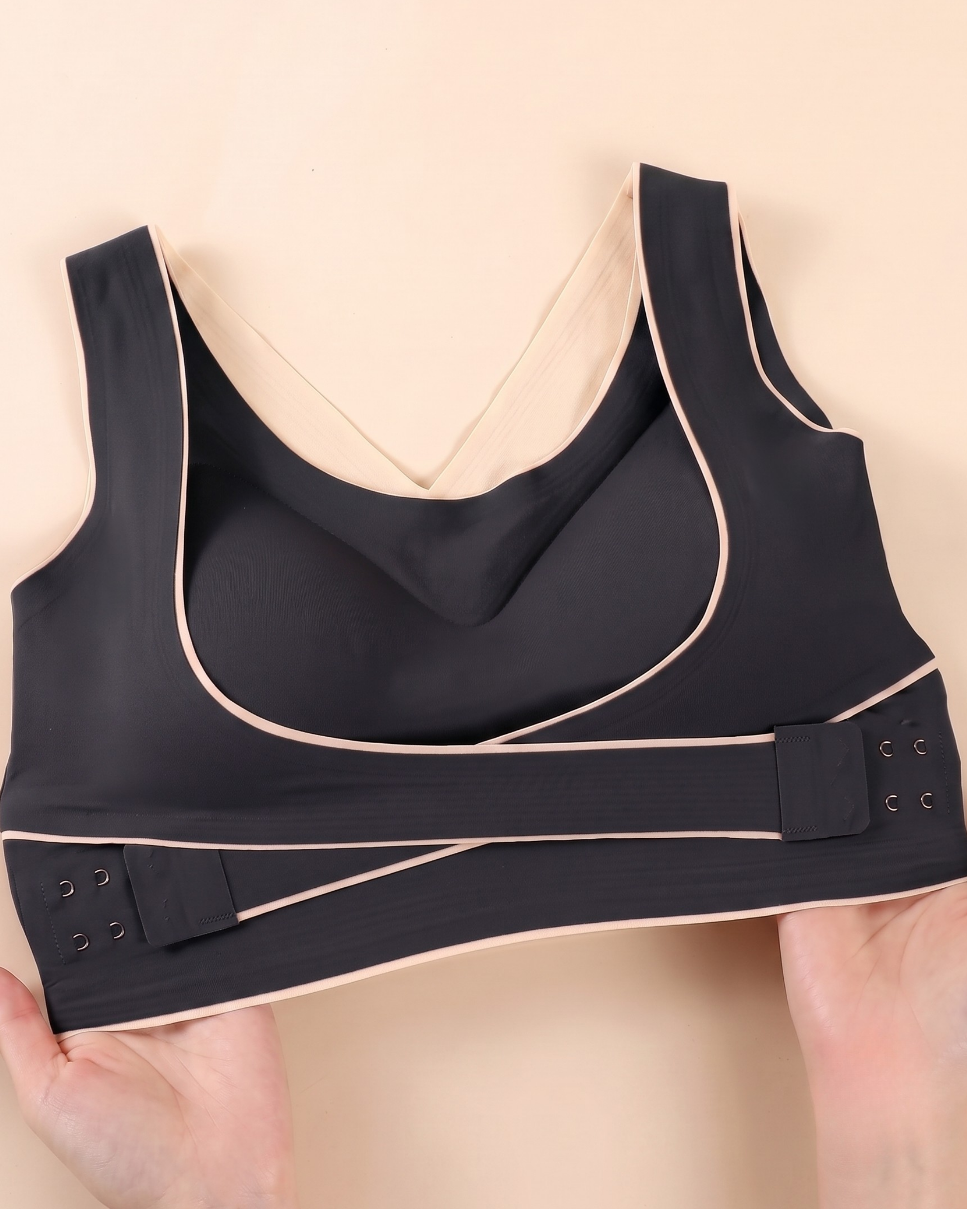 Cloud Lift Bra - Black Seamless Bust Lifting & Wireless Shaping Bra